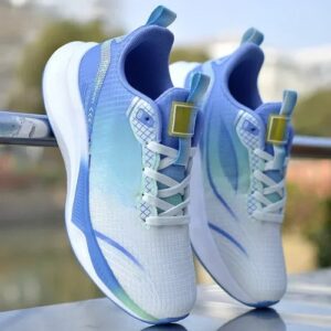 Scarpe sportive traspiranti